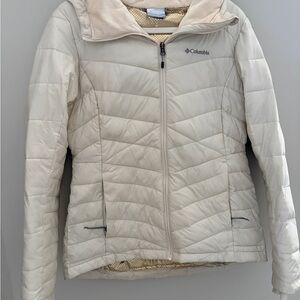 Columbia Women's Pearl-White Jacket